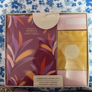 Flawsome Gratitude Journal and Prompt Card Set